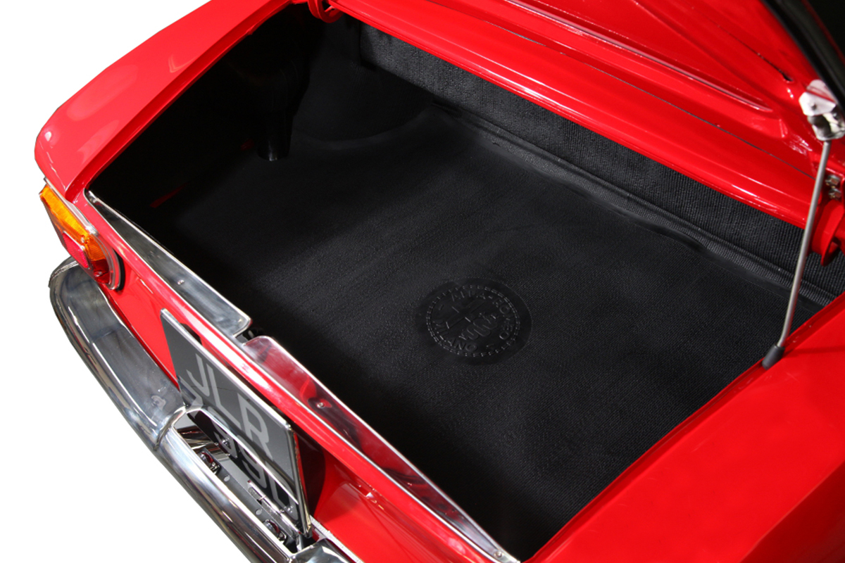 Main Rubber Boot Mat • GT