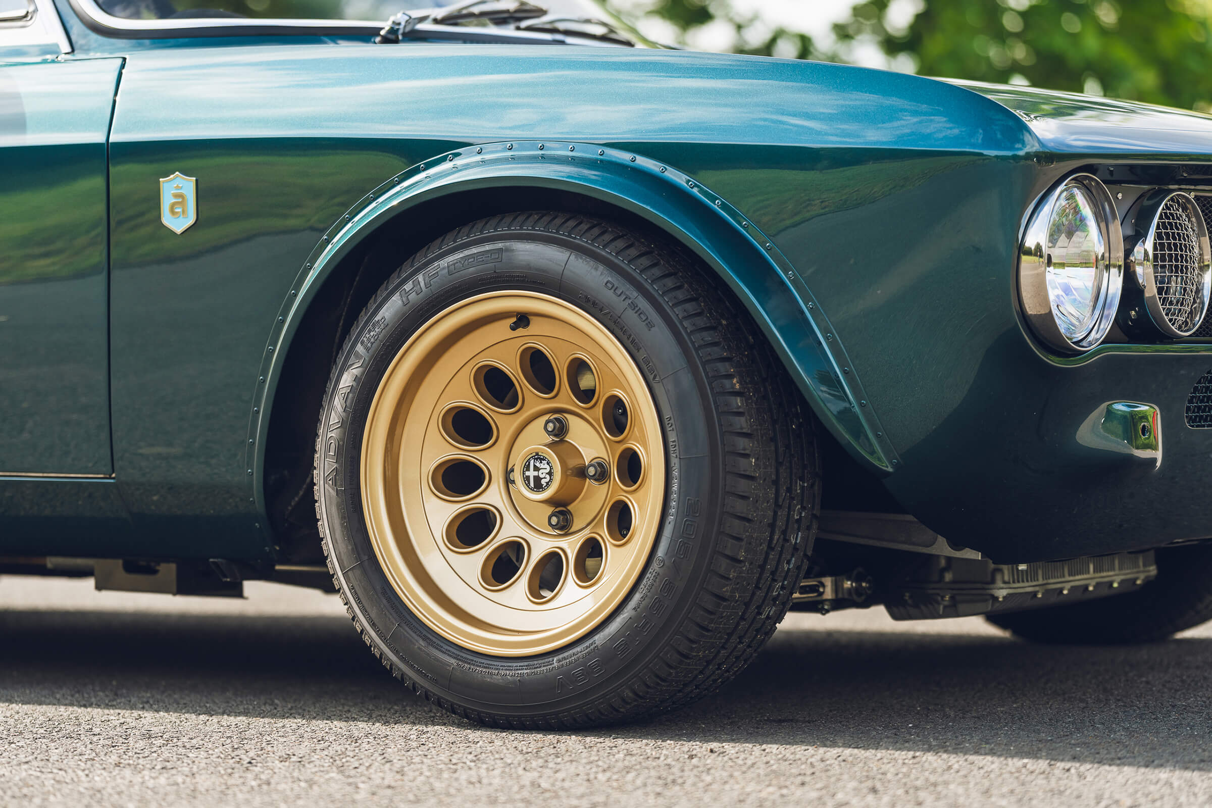Wheel • 8 x 15″ Gold • GTAm Wheel • 8 x 15″ Gold • GTAm