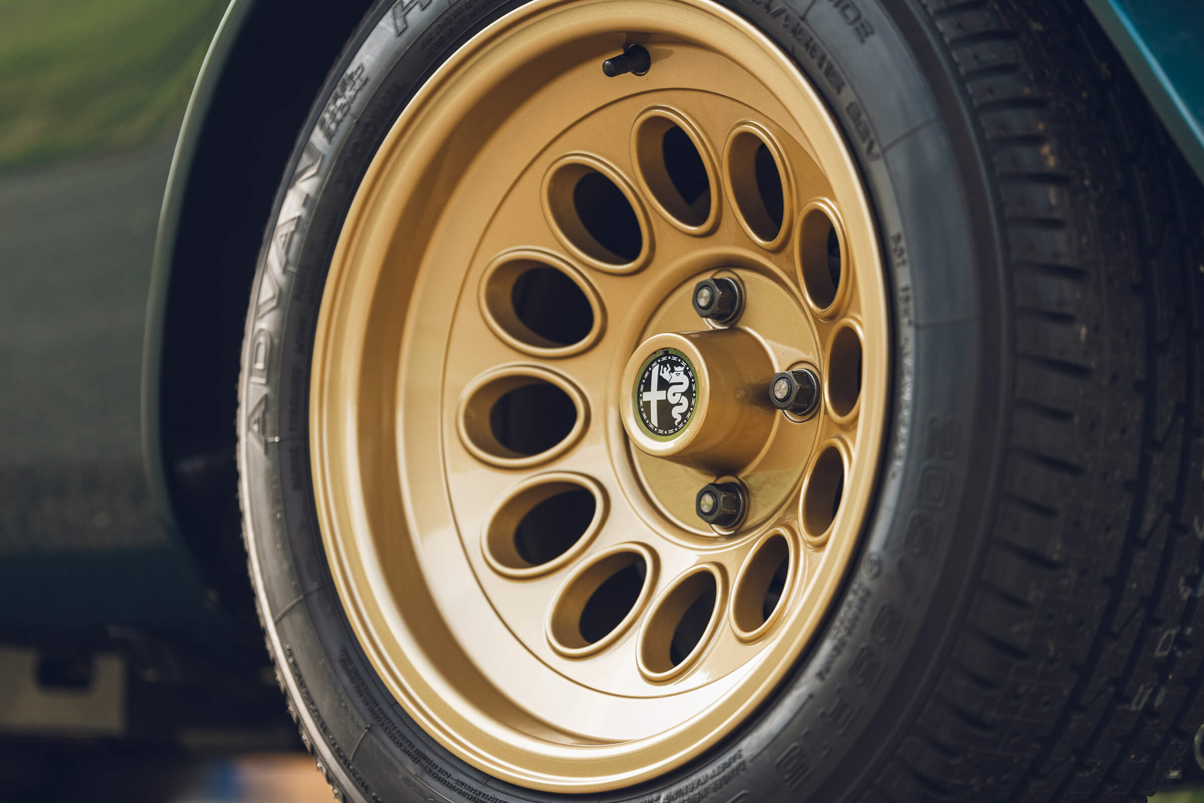 Wheel • 8 x 15″ Gold • GTAm Wheel • 8 x 15″ Gold • GTAm