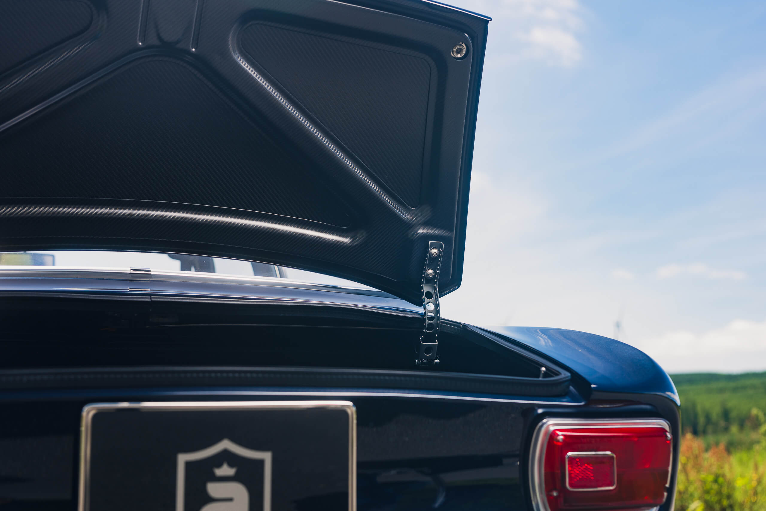 GTA-R Bonnet & Boot Closing Kit GTA-R Bonnet & Boot Closing Kit