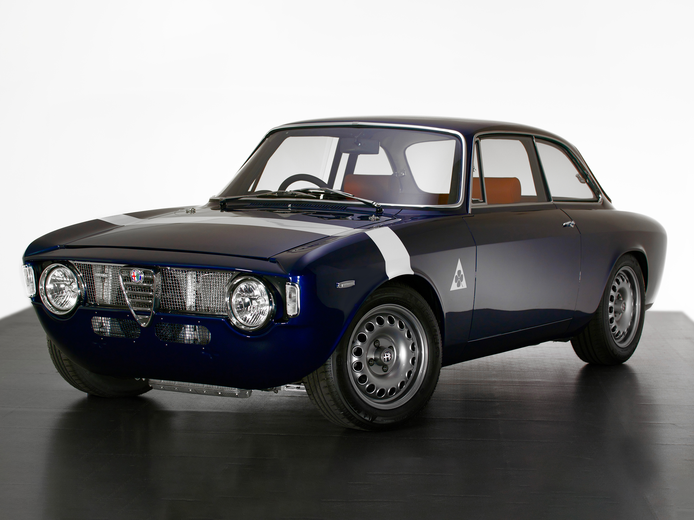 Classic Alfa Romeo Parts • 105 Alfa Romeo Specialists • Alfaholics